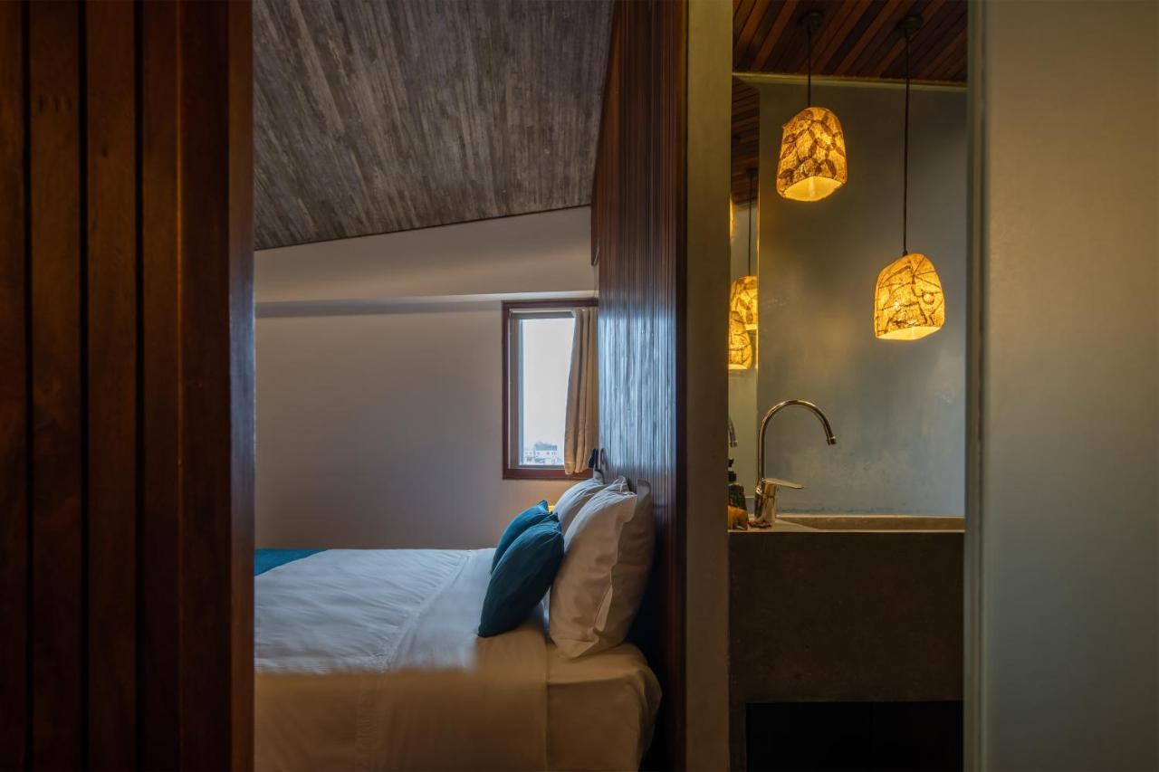 ホテル Concon House ハノイ市 エクステリア 写真