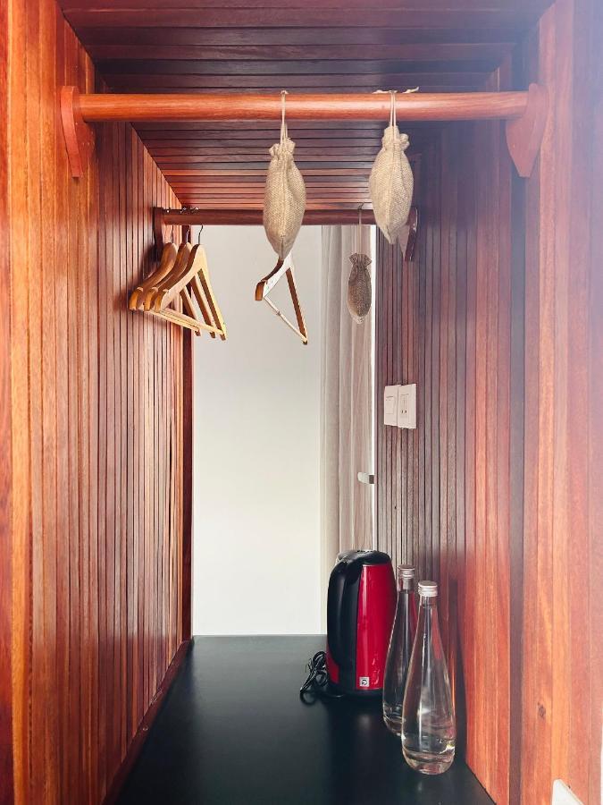 ホテル Concon House ハノイ市 エクステリア 写真